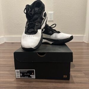 Jordan Stay Loyal 3